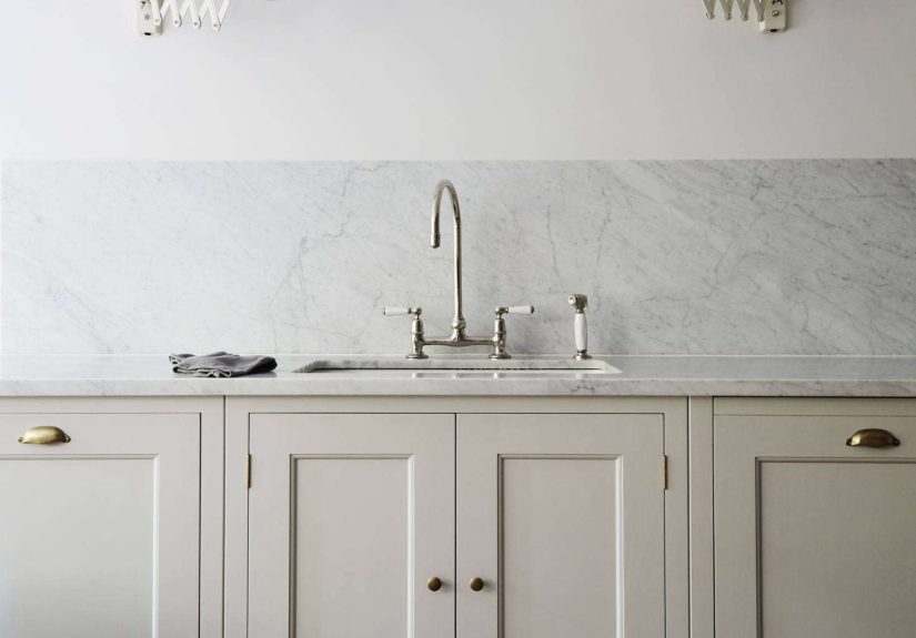 16 Favorite Marble Kitchen Backsplashes, for Maximum Drama
