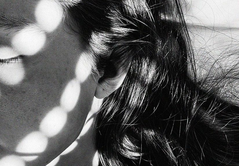 5 possible causes of white spots on the face