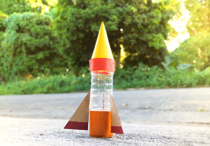 How to Make a Baking Soda and Vinegar Rocket: 11 Steps