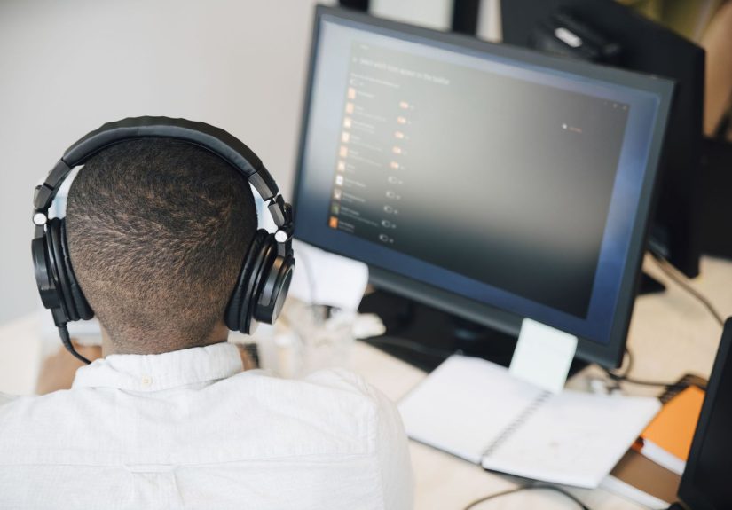 How to Show or Hide Icons in the Windows 10 System Tray