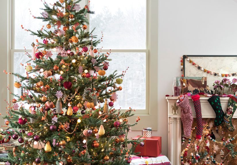 I’m a Home Editor and I Always Put My Christmas Tree Up Before Thanksgiving