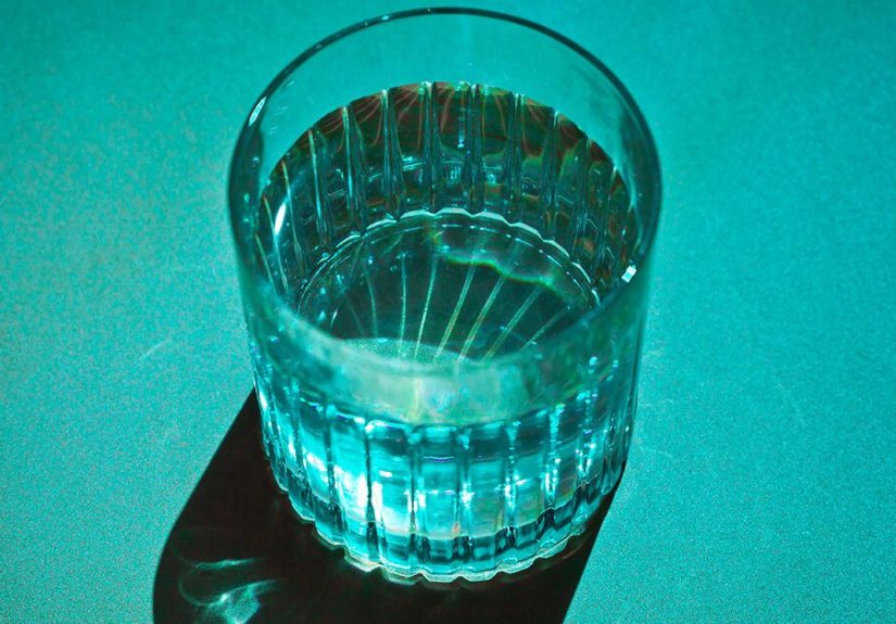 What to Know About Drinking Too Much Water If You Have Kidney Failure