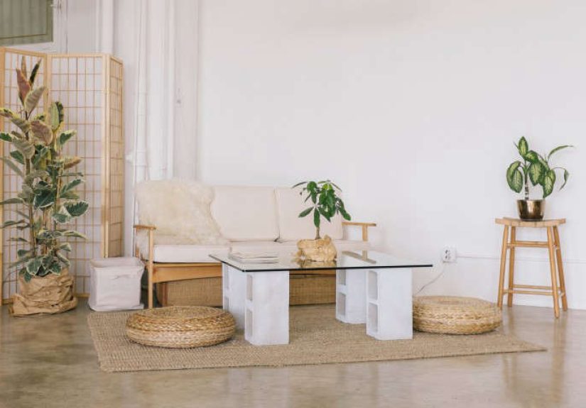 DIY: $100 Glass and Concrete Coffee Table