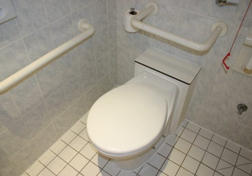 How to Clean Up a Toilet Wax Seal