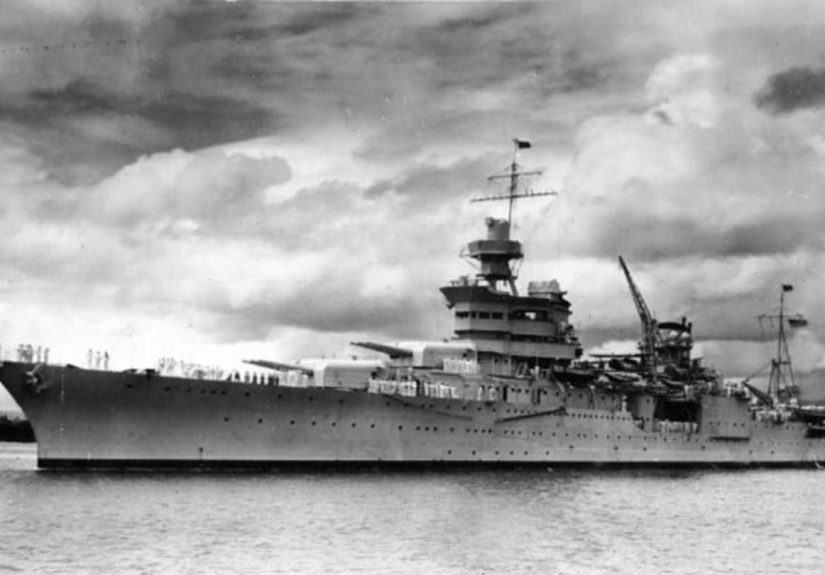 Watch USS ‘Indianapolis’ Vets Recall Surviving Shark-Infested Waters