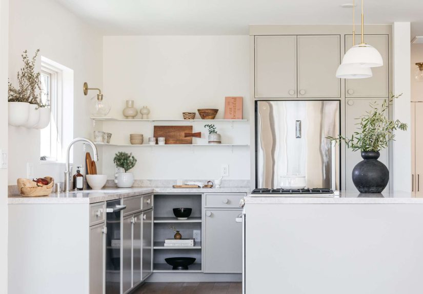 27 Kitchen Paint Color Ideas Designers Swear You’ll Want to Copy
