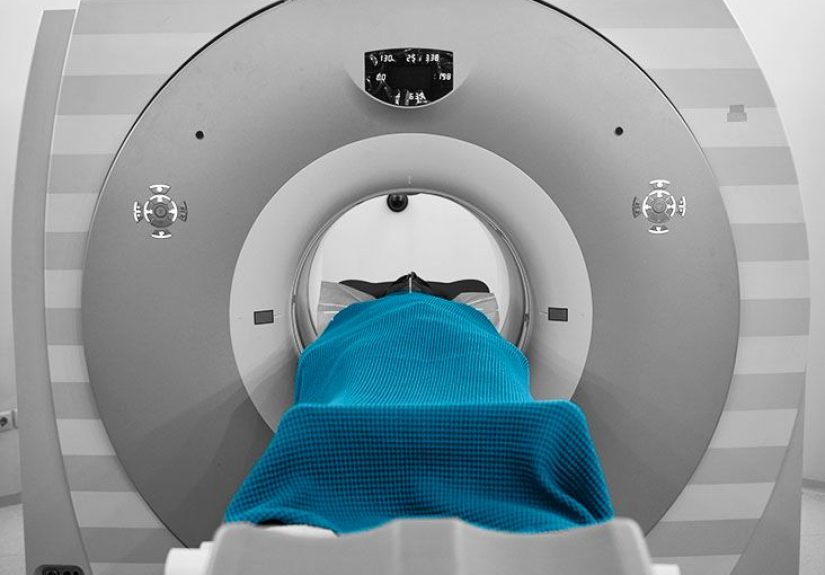 How is a PET scan used in liver cancer?