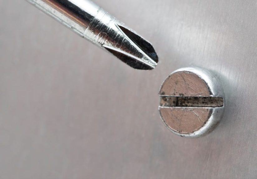 Turn Any Screwdriver Into a Magnetic Screwdriver With This Simple Trick