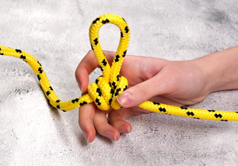 How to Tie an Alpine Butterfly Knot: 2 Quick & Easy Methods