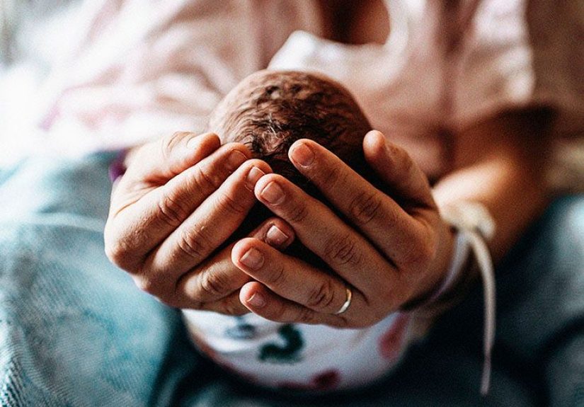 Hypoglycemia in a Newborn: Signs and Treatment