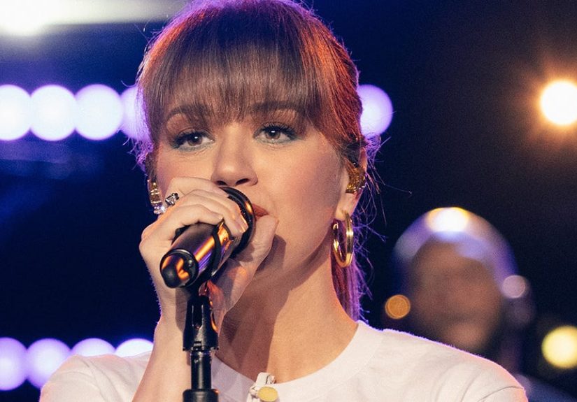 'Kelly Clarkson Show' Fans Get "Chills" From Her Aerosmith Kellyoke Cover